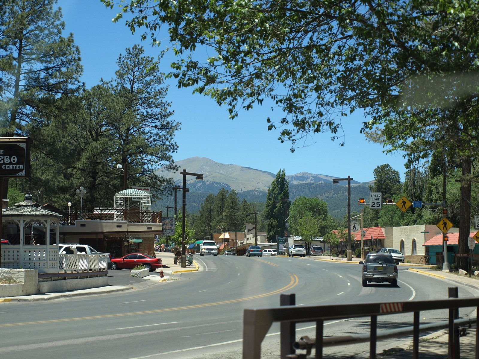 Downtown Ruidoso shops and streets